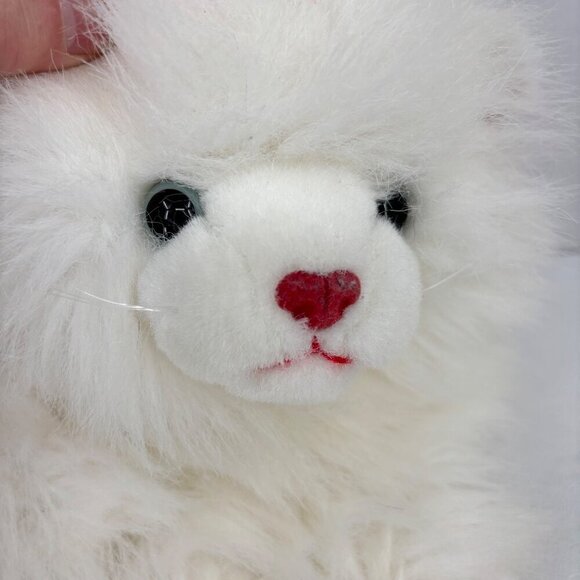 Vintage Persian Cat Plush White Realistic Stuffed Animal Red Heart Shape Nose - Picture 2 of 8